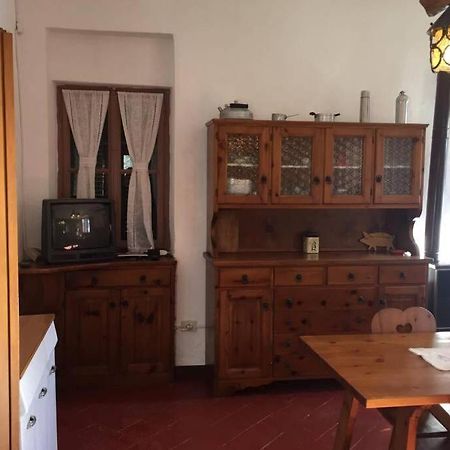 Nel Set Di Piccolo Mondo Antico Villa Viola Valsolda Exterior foto