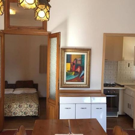 Nel Set Di Piccolo Mondo Antico Villa Viola Valsolda Exterior foto