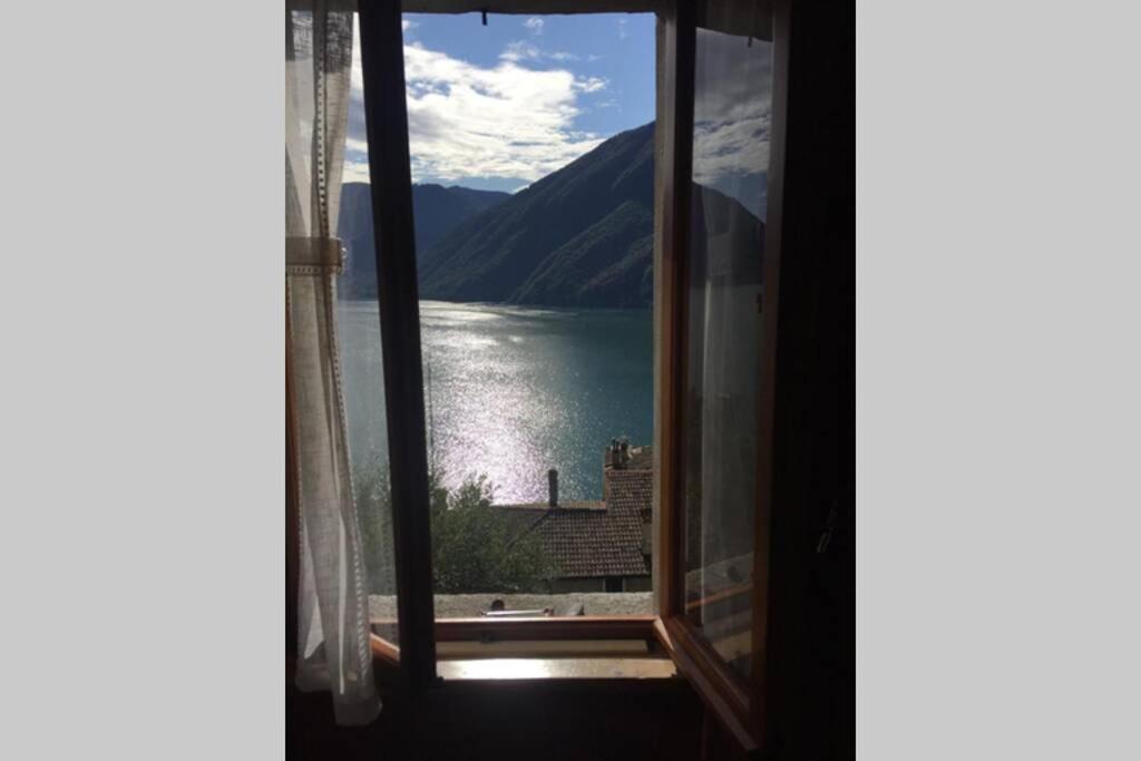 Nel Set Di Piccolo Mondo Antico Villa Viola Valsolda Exterior foto