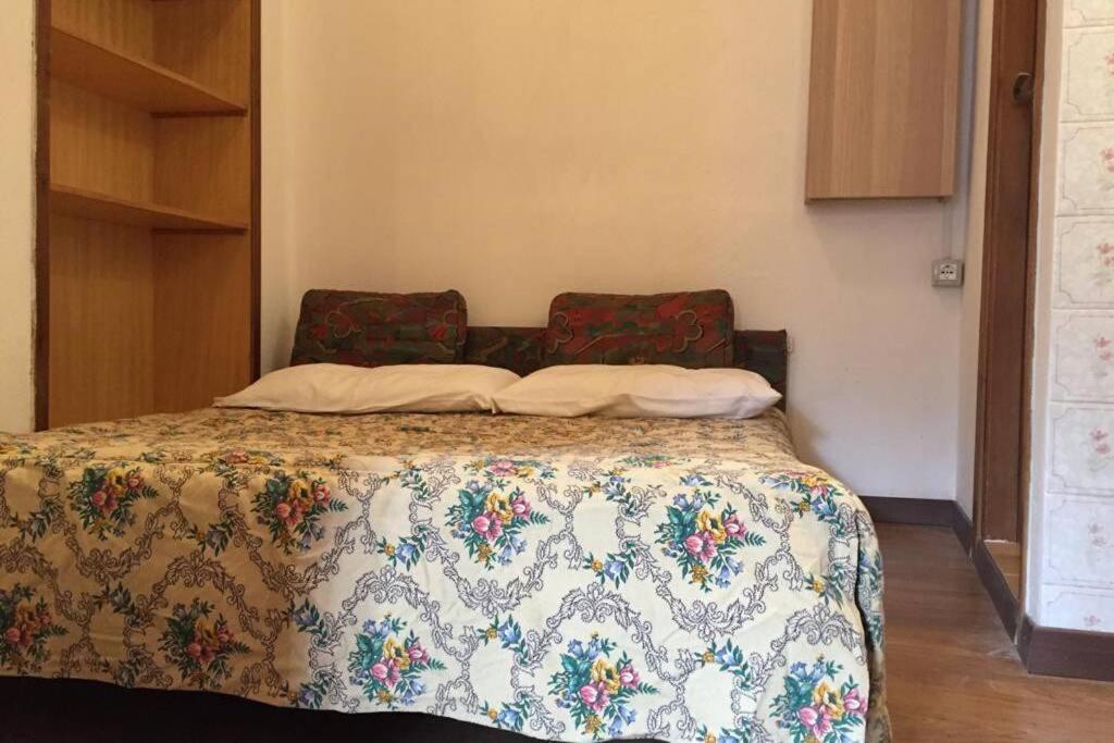 Nel Set Di Piccolo Mondo Antico Villa Viola Valsolda Exterior foto