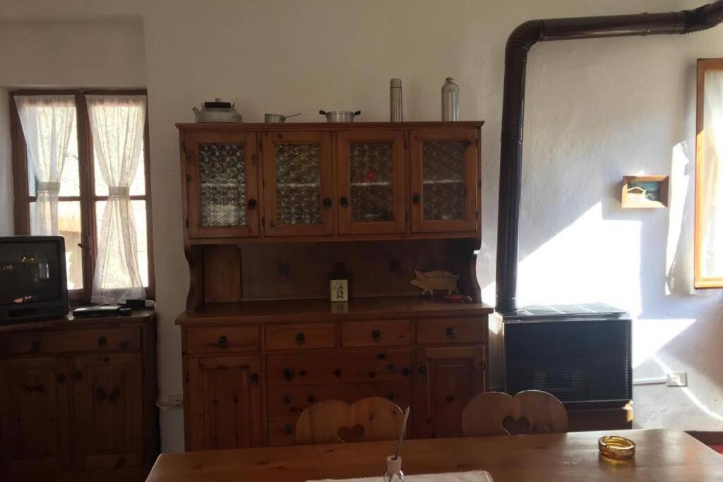 Nel Set Di Piccolo Mondo Antico Villa Viola Valsolda Exterior foto