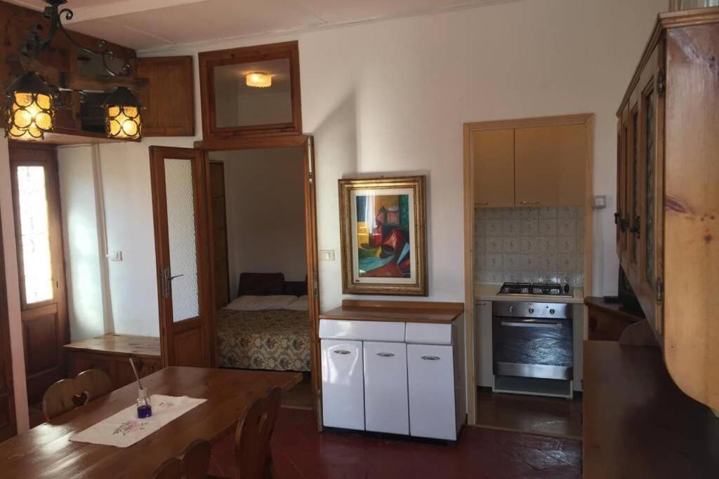 Nel Set Di Piccolo Mondo Antico Villa Viola Valsolda Exterior foto