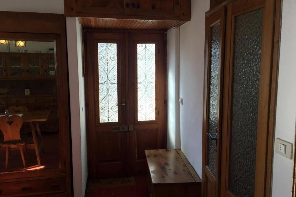 Nel Set Di Piccolo Mondo Antico Villa Viola Valsolda Exterior foto